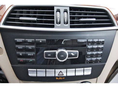 Used 2013 Mercedes-Benz C 250 Sedan image 27