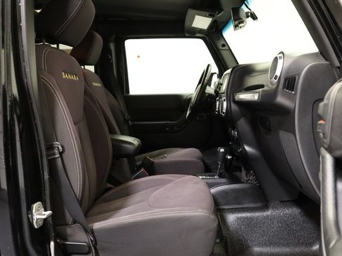 Used 2013 Jeep Wrangler Unlimited Sahara w/ Connectivity Group AWD/4WD image 37
