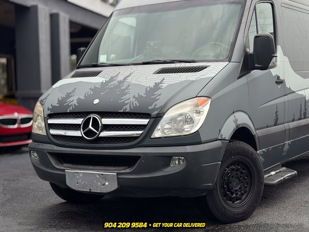 Used 2011 Mercedes-Benz Sprinter 2500 image 2