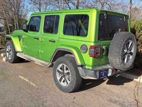 Used 2018 Jeep Wrangler Unlimited Sahara image 14