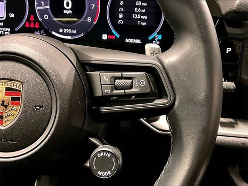 Certified 2024 Porsche Cayenne image 24