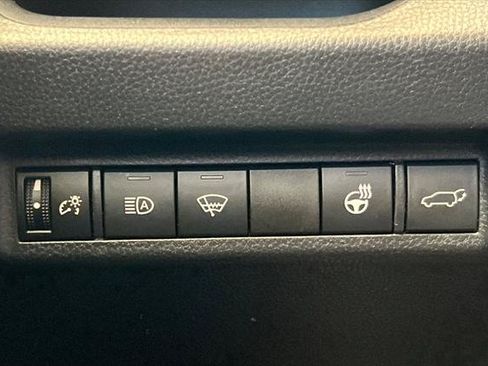 Certified 2019 Toyota RAV4 XLE Premium w/ Cold Weather Package FWD image 31