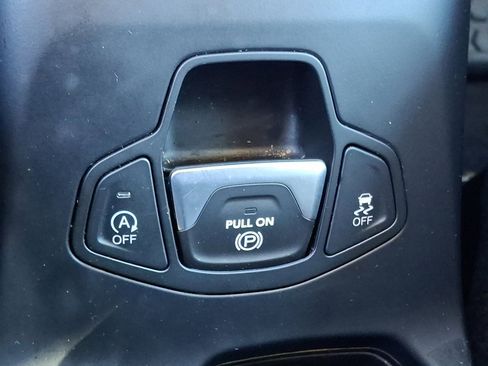 Used 2023 Jeep Renegade Trailhawk image 24