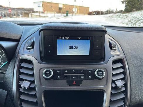 Used 2022 Ford Transit Connect XL image 21