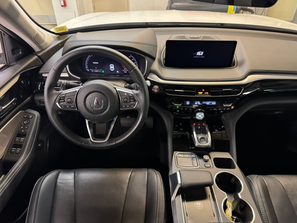 Certified 2024 Acura MDX w/ Technology Package AWD/4WD image 12