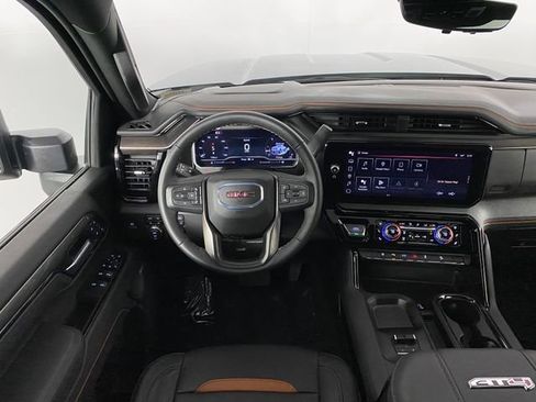 Certified 2025 GMC Sierra 2500 AT4 w/ AT4 Premium Plus Package image 15