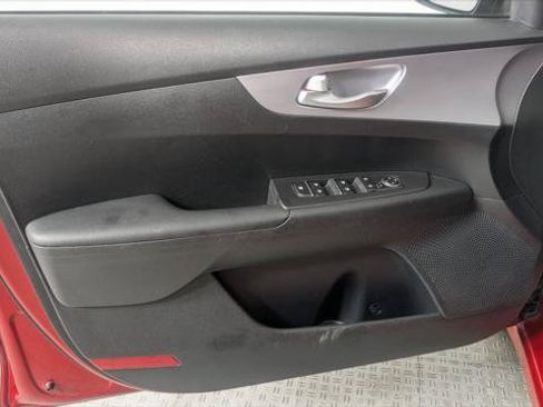 Used 2024 Kia Forte LXS FWD image 12