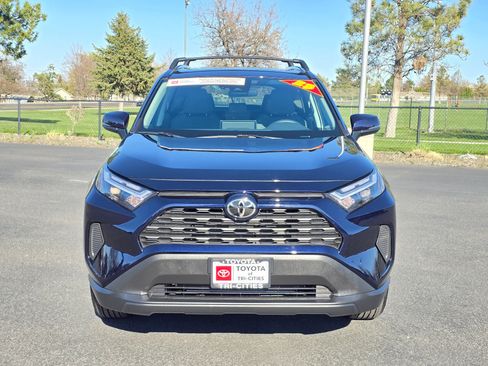 Used 2025 Toyota RAV4 XLE image 8