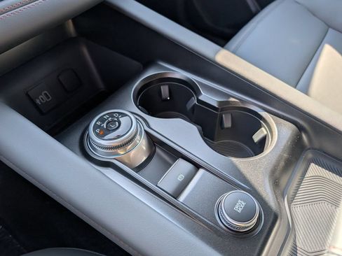 New 2026 Ford Explorer Active AWD/4WD image 13