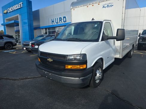 Used 2023 Chevrolet Express 3500 w/ Power Convenience Package image 2