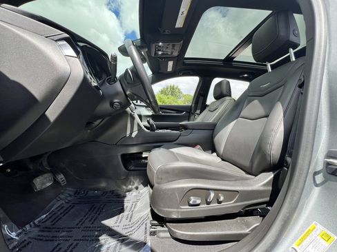 Used 2023 Cadillac XT5 Premium Luxury w/ Technology Package AWD/4WD image 32