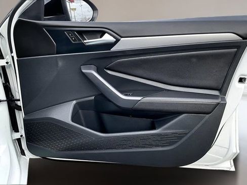 Used 2024 Volkswagen Jetta Sport image 25