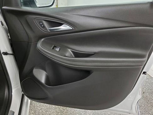 Used 2023 Buick Encore GX Select w/ Sport Touring Package image 18