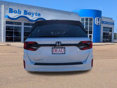 New 2026 Honda Odyssey EX-L image 4