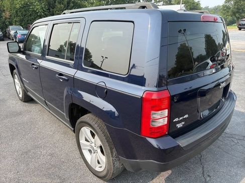 Used 2014 Jeep Patriot Latitude AWD/4WD image 10