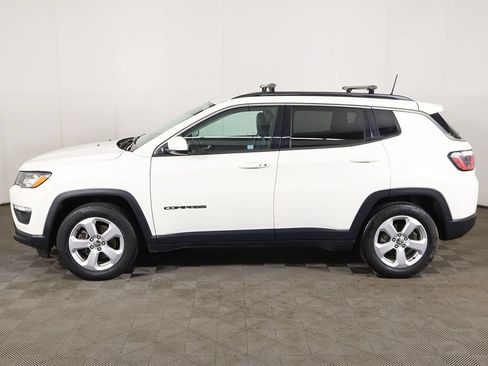 Used 2019 Jeep Compass Latitude FWD image 14