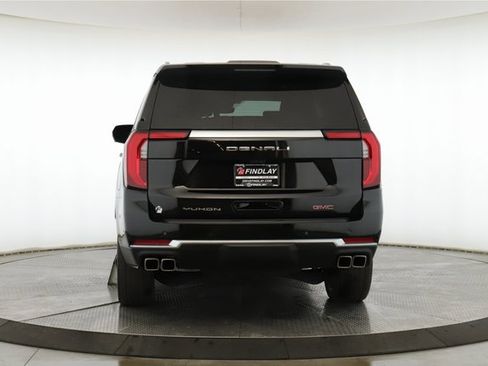 Used 2025 GMC Yukon Denali w/ Denali Reserve Package image 11