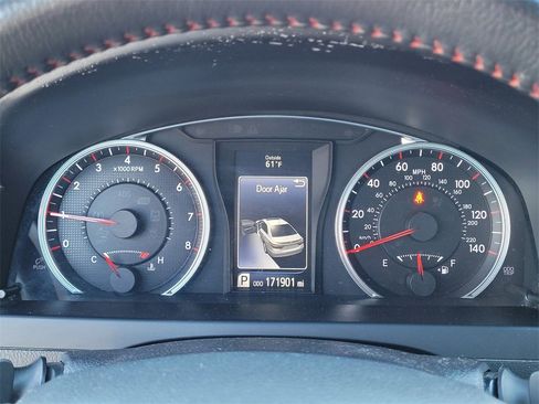 Used 2015 Toyota Camry SE image 14