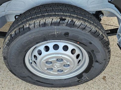 New 2026 RAM ProMaster 2500 w/ Convenience Group image 27