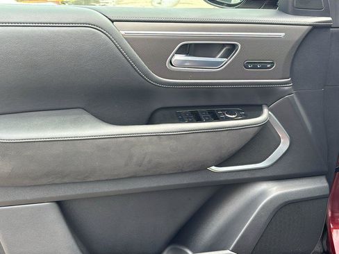 Used 2025 INFINITI QX80 Luxe RWD image 16