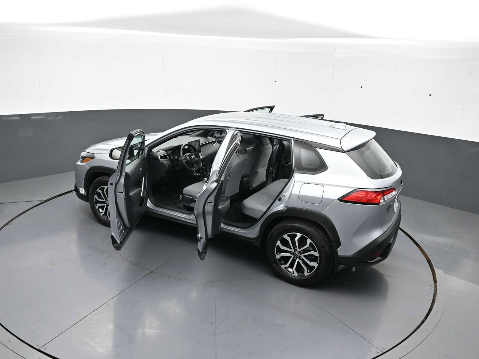 Certified 2024 Toyota Corolla Cross AWD Hybrid image 41