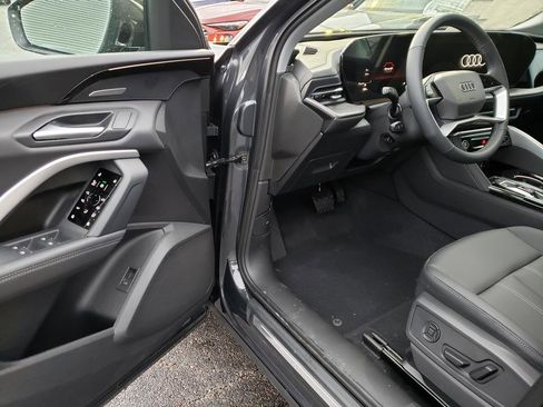 New 2025 Audi Q5 Premium Plus image 6