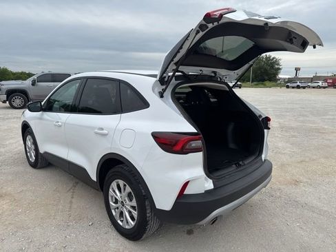 Used 2025 Ford Escape Active AWD/4WD image 4