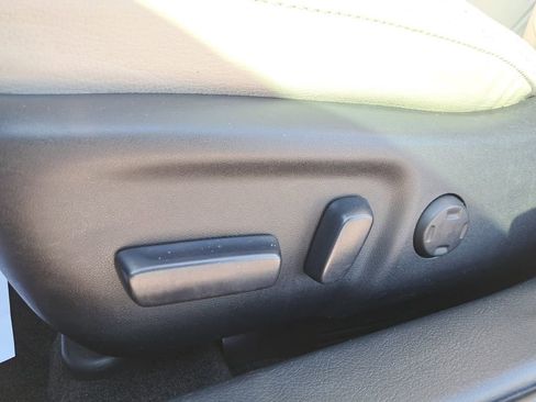 Used 2014 Toyota Avalon XLE Touring image 14