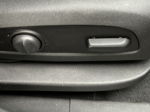 Used 2019 GMC Terrain SLT w/ Preferred Package image 28