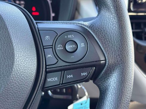 Used 2026 Toyota Corolla LE image 22