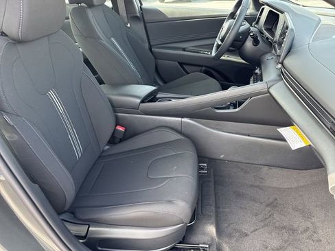 New 2026 Hyundai Elantra SEL Sport image 13