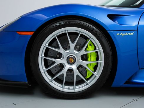 Used 2015 Porsche 918 Spyder AWD/4WD image 43