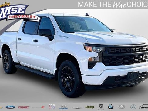 Used 2023 Chevrolet Silverado 1500 Custom AWD/4WD image 1
