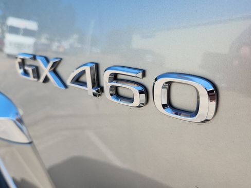 Used 2023 Lexus GX 460 Premium w/ Premium Package AWD/4WD image 15