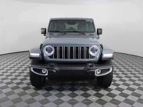 Used 2025 Jeep Wrangler Unlimited Sahara w/ Safety Group AWD/4WD image 25