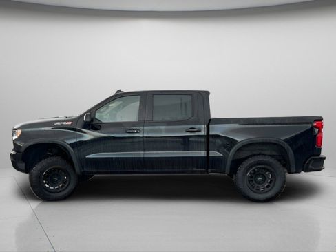 Used 2022 Chevrolet Silverado 1500 ZR2 w/ Technology Package image 13