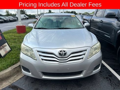 Used 2011 Toyota Camry LE w/ LE Extra-Value Pkg FWD image 11