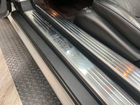 Used 2009 Mercedes-Benz SL 550 image 26