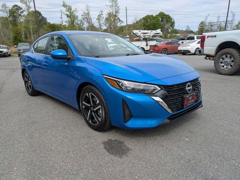 Used 2024 Nissan Sentra SV image 2