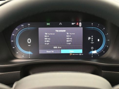 New 2025 Volvo XC40 B5 Plus w/ Climate Package image 10