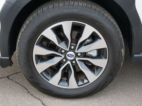 Used 2023 Subaru Outback Limited XT AWD/4WD image 15