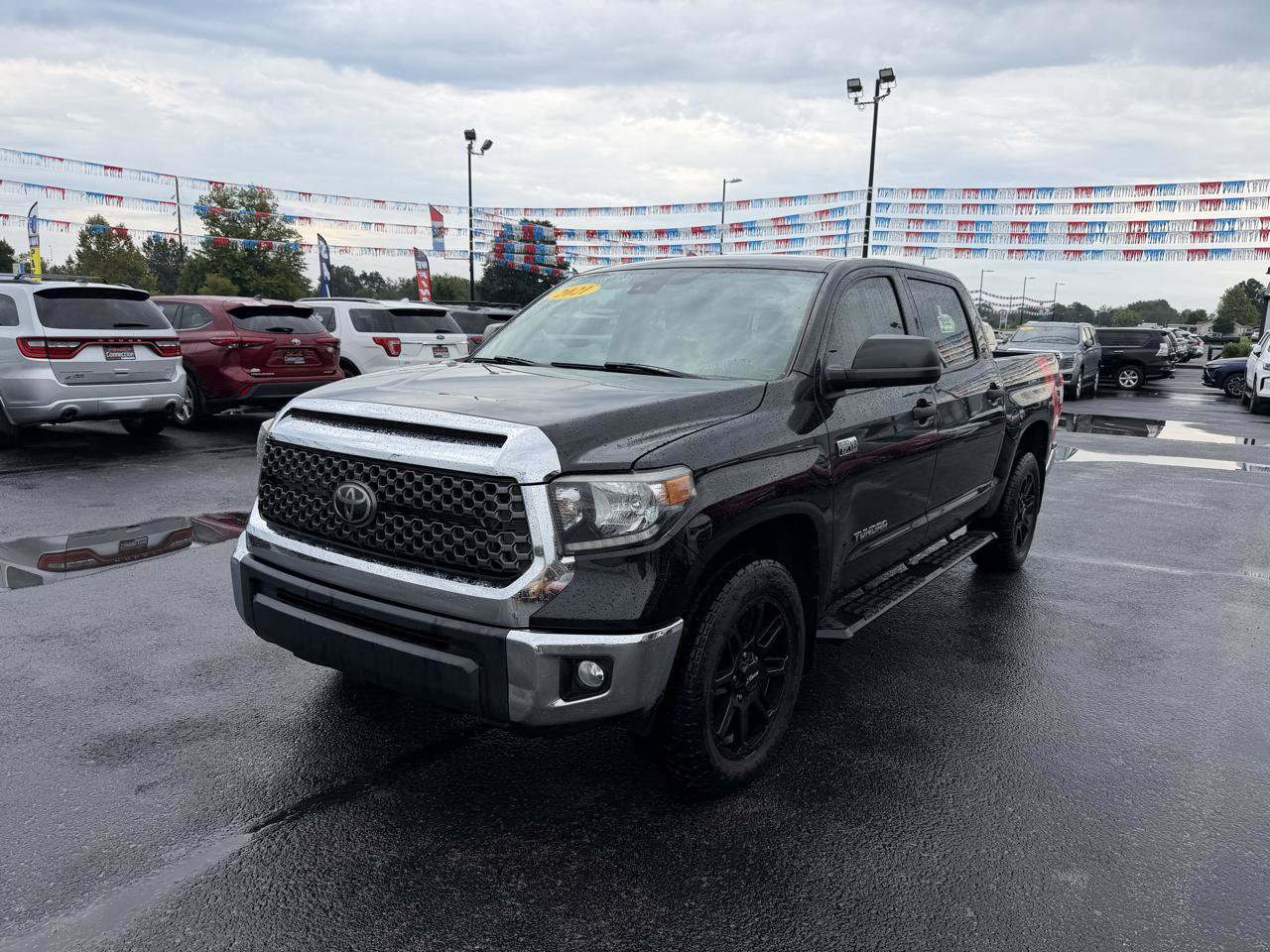 Used 2021 Toyota Tundra SR5 w/ SR5 Leather Package RWD image 9