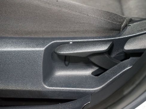 Used 2025 Toyota Camry LE FWD image 32