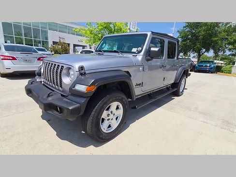 Used 2020 Jeep Gladiator Sport w/ Quick Order Package 24S AWD/4WD image 30
