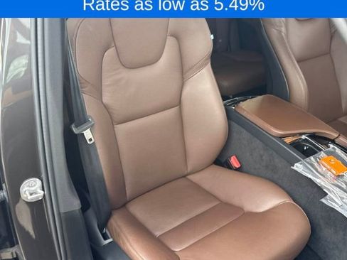 Certified 2024 Volvo XC90 B6 Plus w/ Protection Package image 27