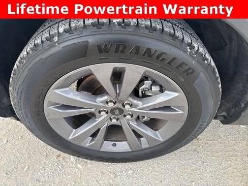 Used 2022 Ford Explorer XLT w/ Equipment Group 202A image 31