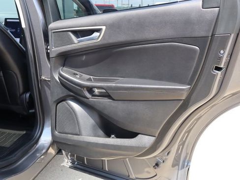 Used 2024 Ford Edge SEL w/ Convenience Package AWD/4WD image 32