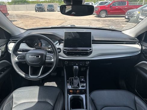 Used 2022 Jeep Compass Limited AWD/4WD image 10