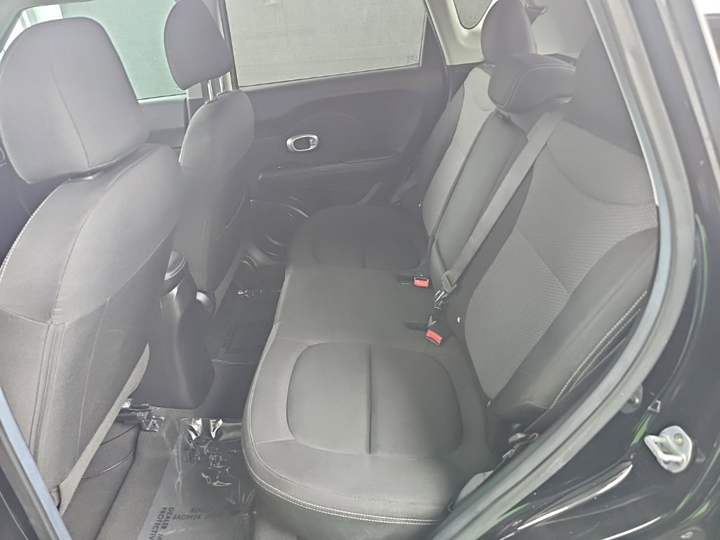 Used 2019 Kia Soul + FWD image 35