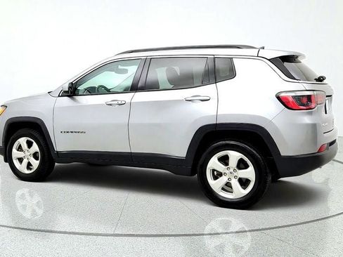 Used 2018 Jeep Compass Latitude w/ Popular Equipment Group AWD/4WD image 7